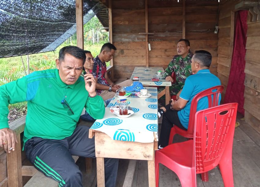 Serda Dedi Hermansyah Lakukan Komsos Dengan Camat dan Kades Sungai Tohor, Ini Yang Dibahas