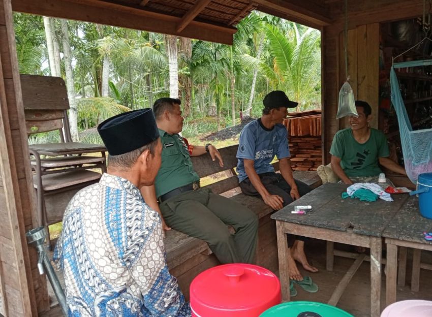 Serda Imam Subarkah Lakukan Komunikasi Sosial Dengan Masyarakat Desa Topang