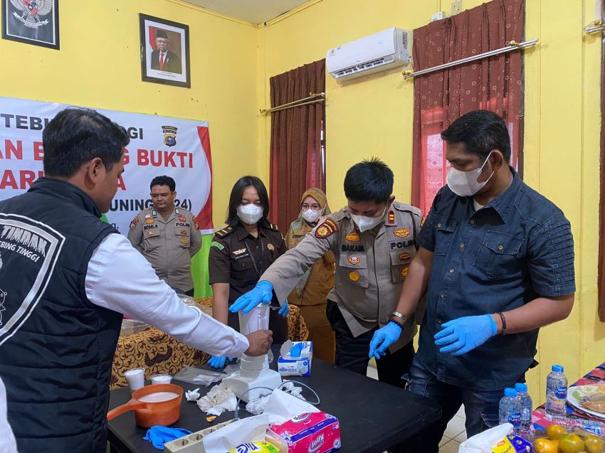 Polsek Tebingtinggi Gelar Pemusnahan Barang Bukti 156,38 Gram Shabu