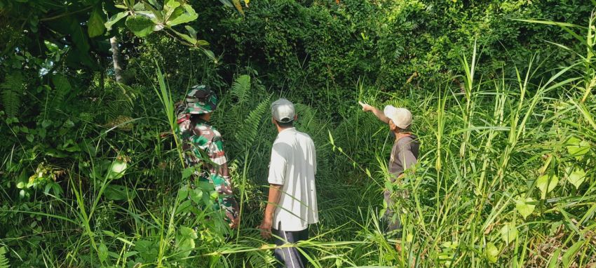 Koptu Yudha Pratama Bersama Warga Desa Lemang Patroli Karhutla