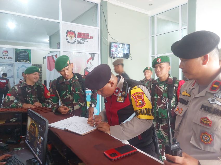 Patroli Sinergitas, Personel Koramil 02 Tebingtinggi Bersama Polri dan Satpol PP Sambangi Kantor KPU dan Bawaslu