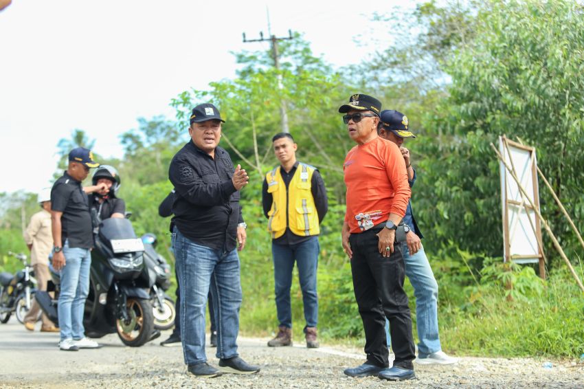 Tinjau Proyek Jalan Alai-Kampung Balak, Asmar : Akan Rampung Tahun ini