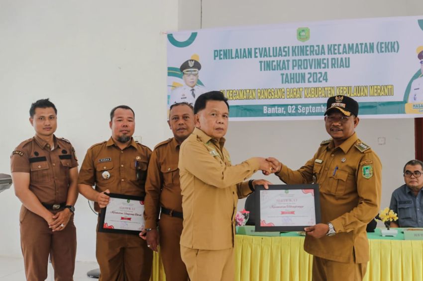 Bupati Asmar Hadiri Penilaian EKK Tingkat Provinsi Riau di Rangsang Barat