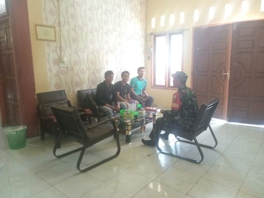 Pratu Edowar Terus Lakukan Komunikasi Sosial Dengan Warga Citra Damai