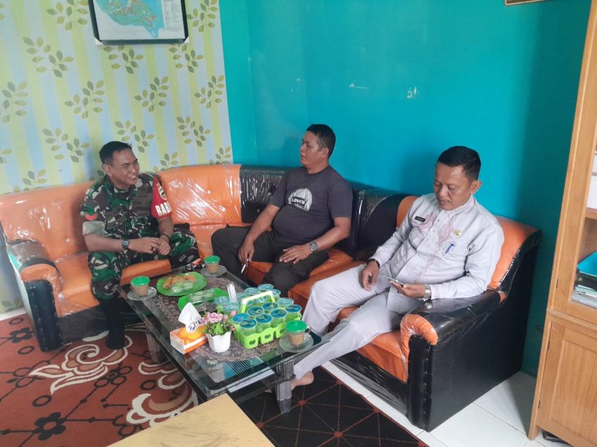 Pererat Silaturahmi, Koptu Yudha Pratama Lakukan Komsos Dengan Warga Tanjung Bakau