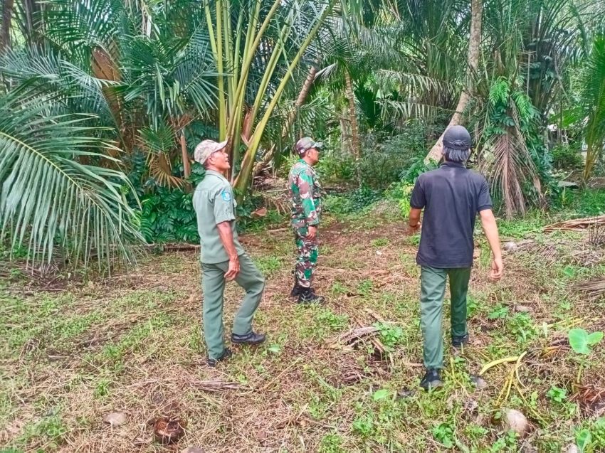 Cegah Karhutla, Serda Zulkarnain Bersama Warga Melai Gencar Patroli