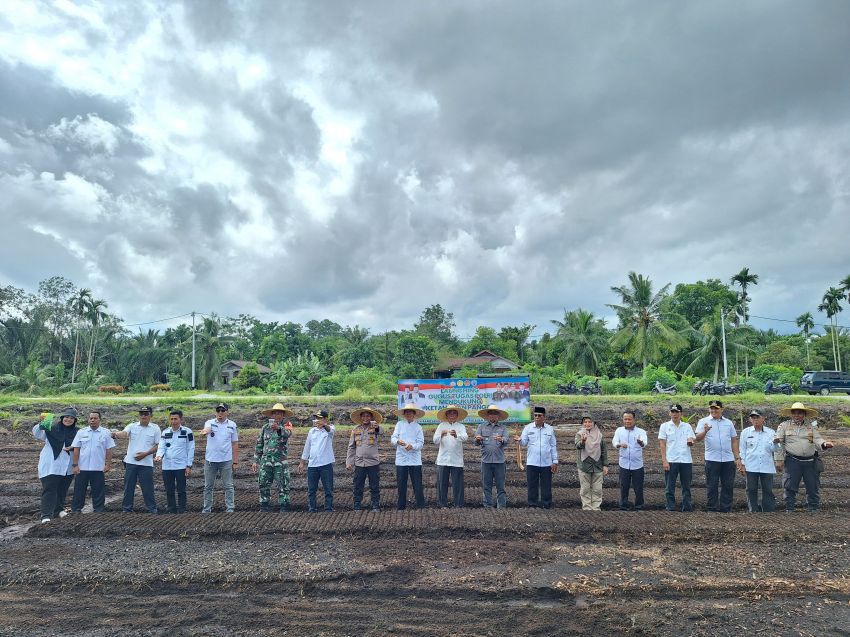 Dukung Ketahanan Pangan, Polsek Rangsang Barat Manfaatkan Lahan Kosong di Mako Untuk Program Pekarangan Bergizi