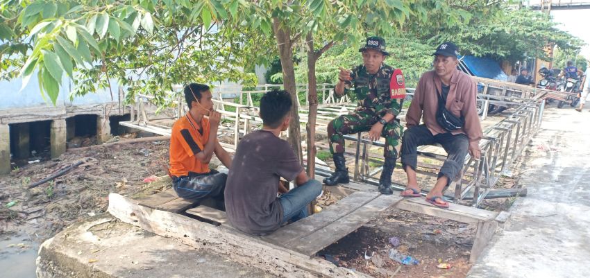 Pratu Angga Pebrihadi Lakukan Komsos  Dengan Warga Desa Bokor