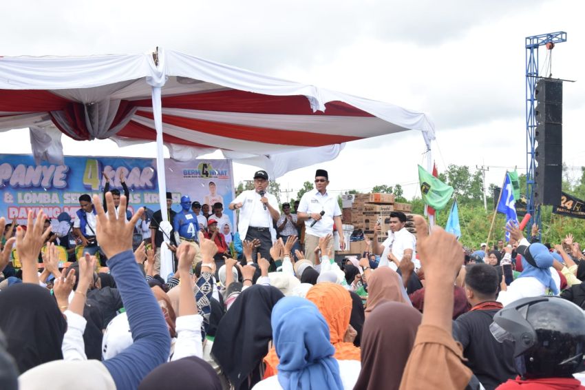 Sediakan Ratusan Doorprize, Kampanye Akbar Paslon Masrul Kasmy-Fauzi Hasan Dihadiri Ribuan Warga