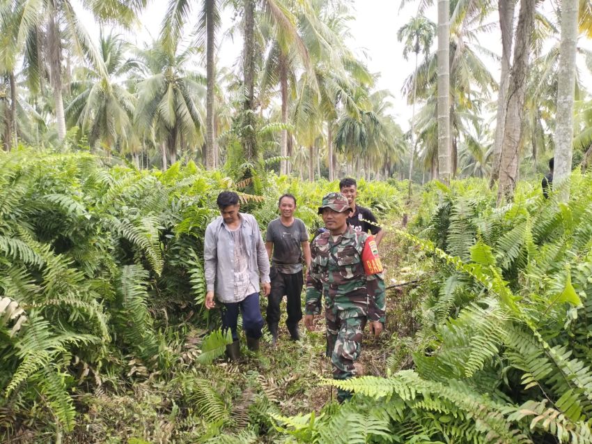 Koptu Masran Bersama MPA Gelar Patroli Cegah Karhutla di Desa Sungai Gayung Kiri