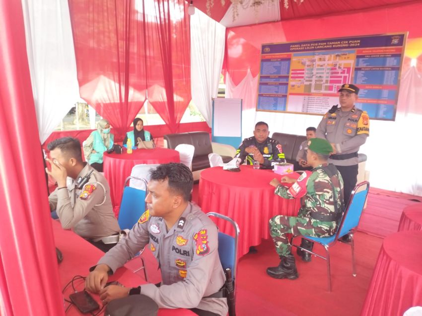 Anggota Koramil 02 Tebingtinggi Ikut Lakukan Pam Nataru di Taman Cik Puan Selatpanjang