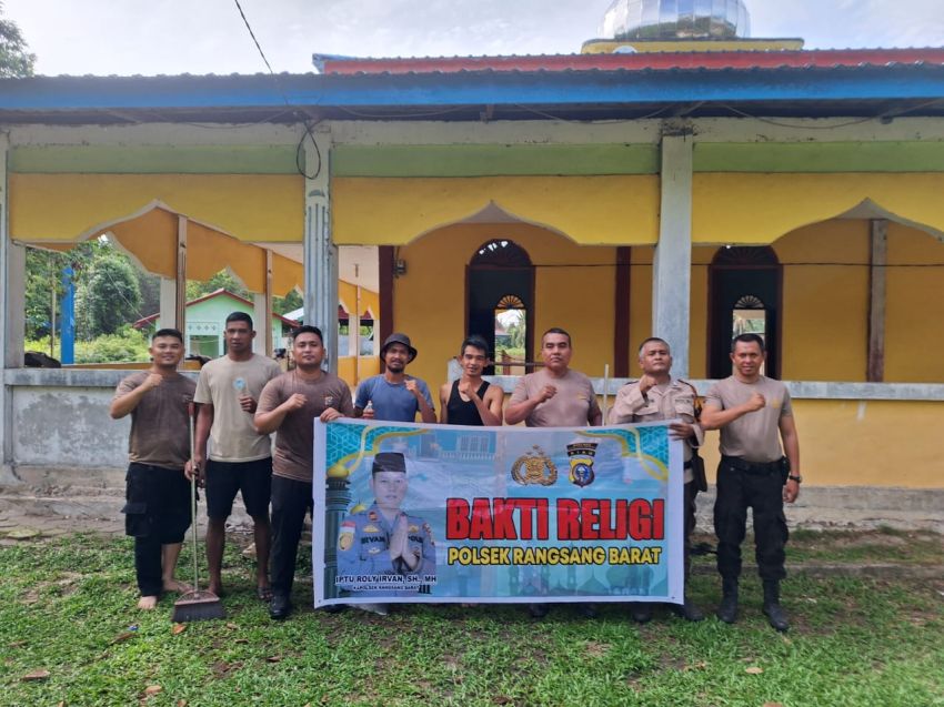 Polsek Rangsang Barat Kembali Gelar Baksos Religi, Kali Ini di Masjid Jami Al-Mujahidin Anak Setatah