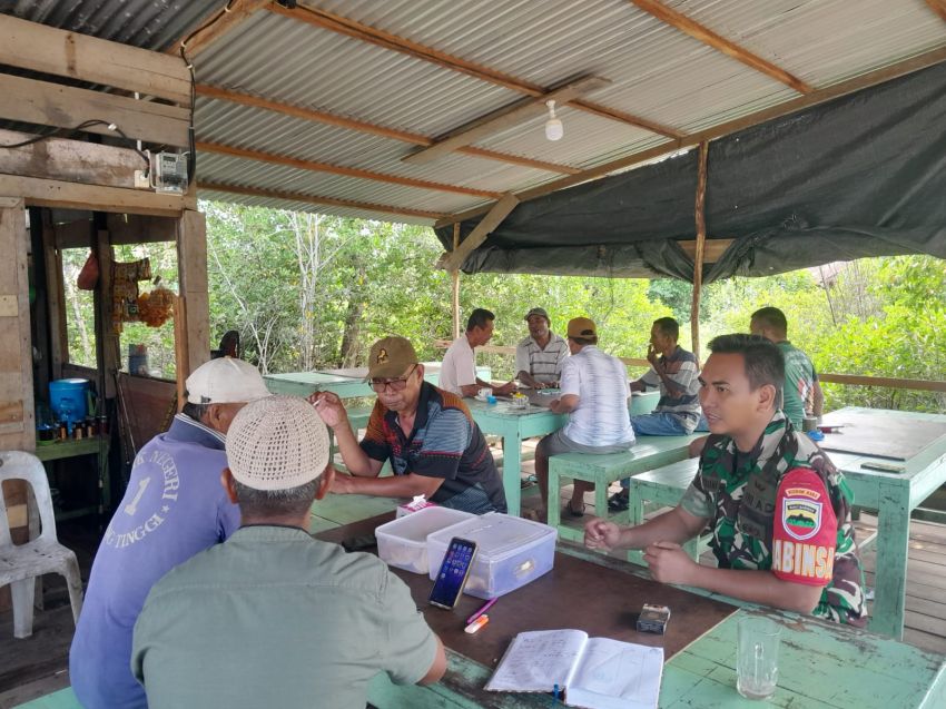 Komsos Dengan Warga Tanjung Bakau, Ini Pesan Yang Disampaikan Koptu Yudha Pratama