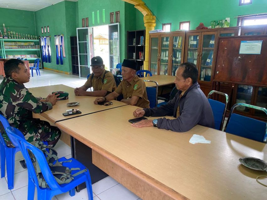 Pererat Silaturahmi, Pratu Aziz Fadillah Gelar Komsos Dengan Warga Banglas Barat