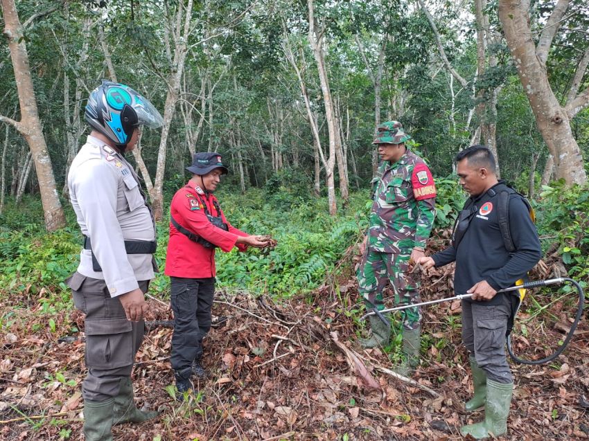Serda Dedi Hermansyah Bersama MPA Desa Sungai Tohor Gencar Lakukan Patroli Guna Cegah Karhutla