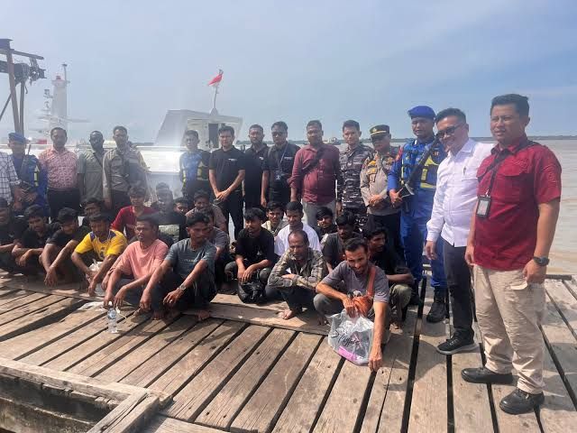 Imigrasi Selatpanjang Amankan 20 WNA Bangladesh Terdampar di Pulau Merbau