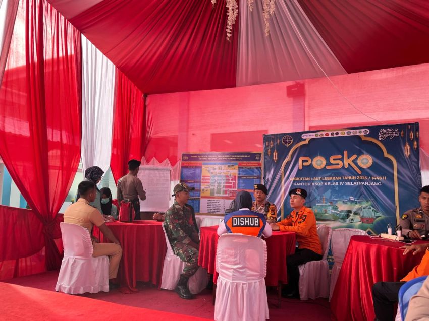 H+5 Idul Fitri, Pratu Aldimas Rizki Ikut Lakukan Pam di Pos Taman Cik Puan Selatpanjang