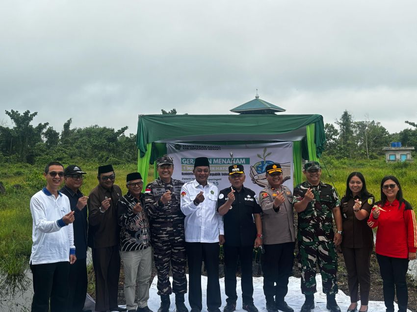 Danramil 02 Tebingtinggi Hadiri Gerakan Tanam 1 Juta Pohon Matoa di Alahair Timur