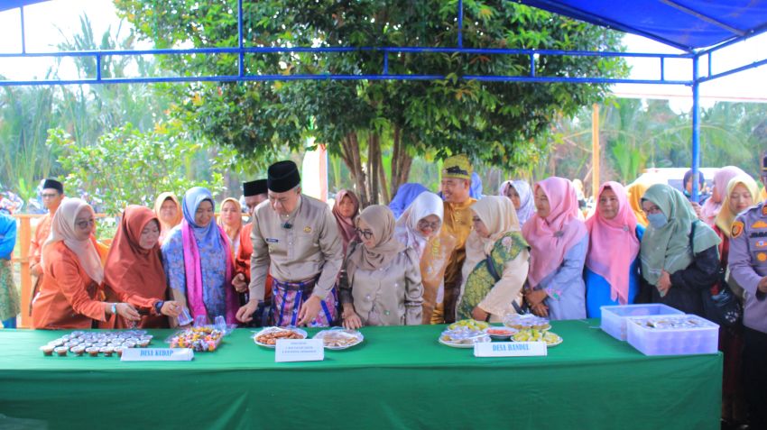 Wabup Muzamil Hadiri Peringatan HUT Ke-13 Kecamatan Tasik Putri Puyu