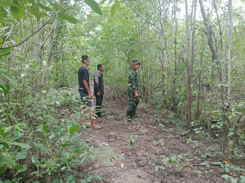 Gandeng Warga Setempat, Praka Edowar Gencar Patroli Karhutla di Desa Wonosari