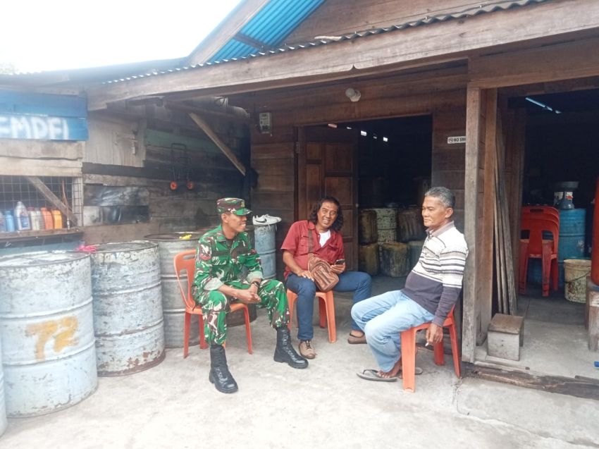 Babinsa Koramil 02 Tebingtinggi Ajak Warga Selatpanjang Kota Tingkatkan Gotong Royong