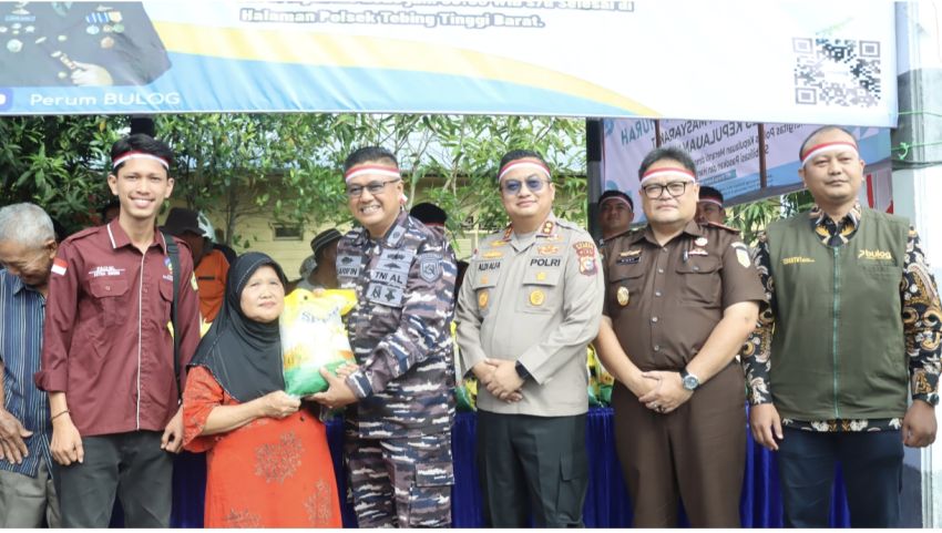 Polres Meranti dan Bulog Gelar Gerakan Pangan Murah, 5 Ton Beras Premium Dijual Harga Terjangkau