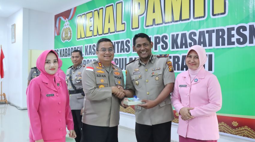 Kenal Pamit Kabag Ren, Kasat Lantas, dan Kasat Resnarkoba Polres Meranti Penuh Haru