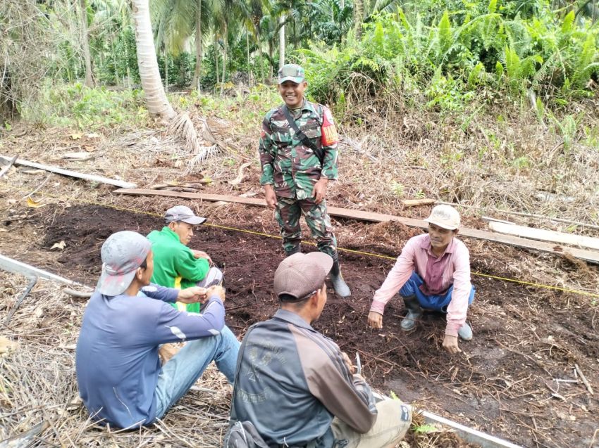 Koptu Masran Jalin Keakraban Dengan Warga Sungai Gayung Kiri Lewat Komsos