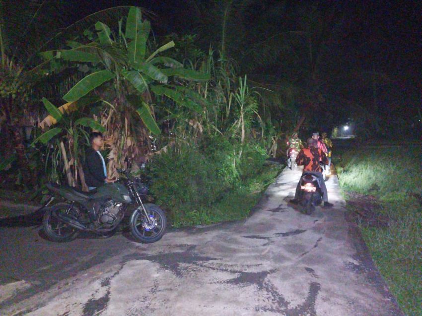 Jaga Kondusifitas, TNI dan Elemen Masyarakat Patroli Malam di Selatpanjang Selatan