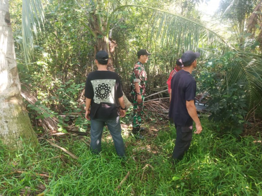 Babinsa Posramil Rangsang Pesisir dan MPA Gencarkan Patroli Cegah Karhutla di Desa Sokop