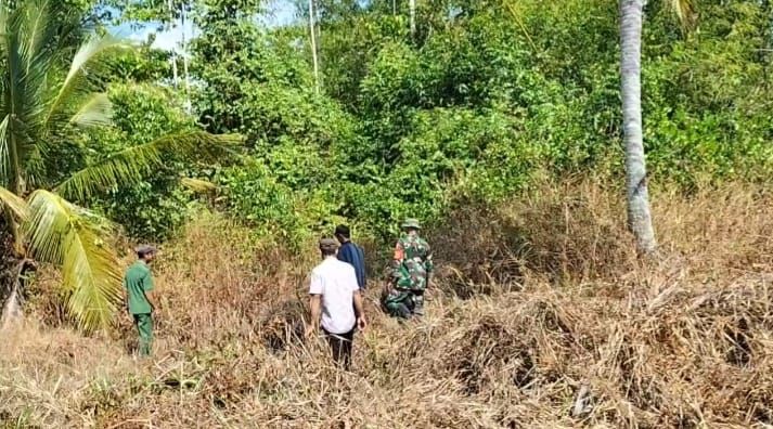 Patroli Rutin Cegah Karhutla, Babinsa Pastikan Selatpanjang Selatan Aman