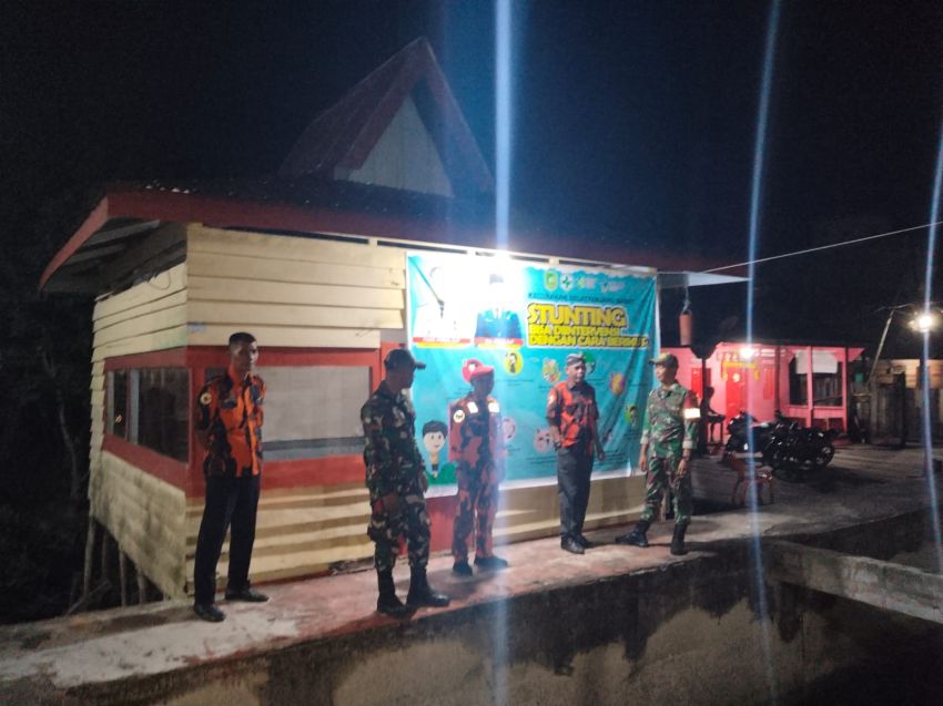 Wujudkan Lingkungan Aman, Koramil 02/Tebing Tinggi Laksanakan Patroli Siskamling Bersama Masyarakat