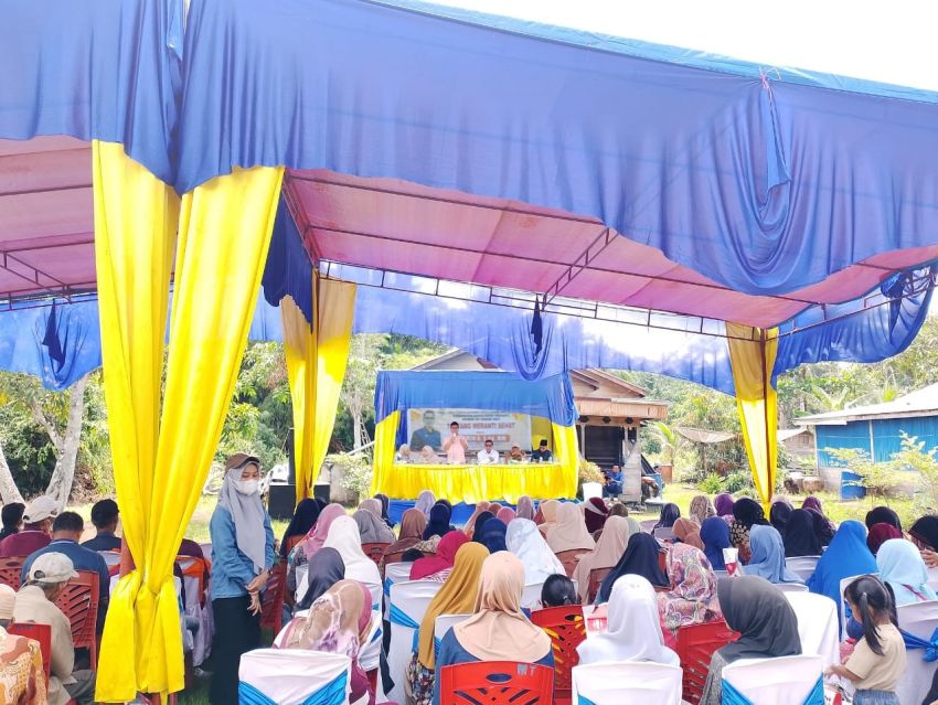 Al Amin Anggota DPRD Meranti Sosialisasikan Perda Meranti Sehat kepada Masyarakat Sendaur