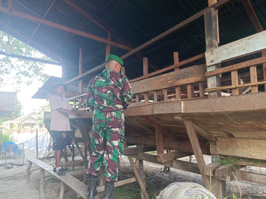 Pratu Riski Pantau Kesehatan Ternak di Desa Lemang, Tidak Ditemukan PMK