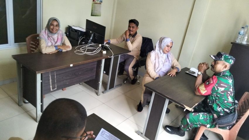 Sertu M. Amri Gelar Komsos Bersama Perangkat Kelurahan Selatpanjang Selatan