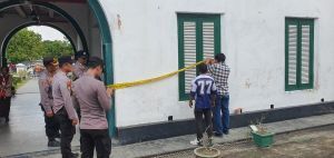 Lantai Tangsi Belanda di Siak Ambruk, 15 Siswa SD Jatuh dan Terluka