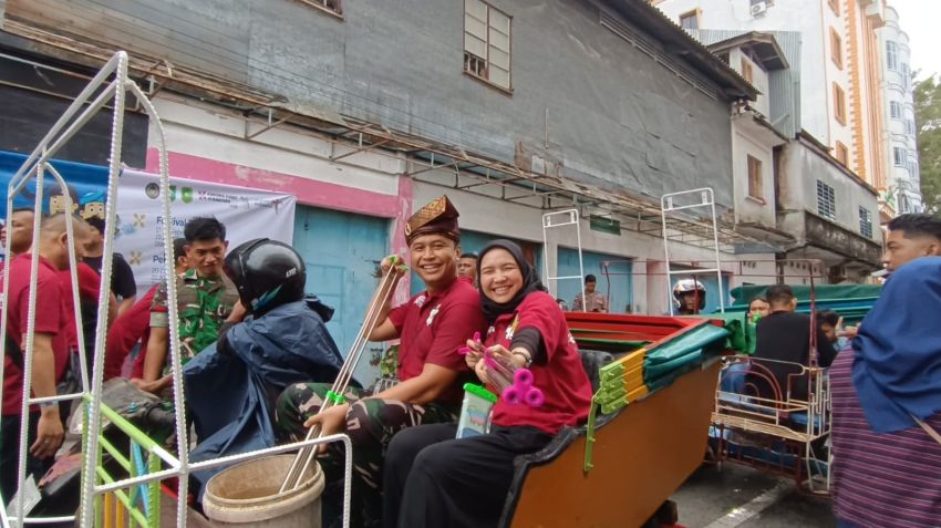 Dandim Bengkalis Hadir dan Dukung Festival Perang Air Imlek 2577 di Selatpanjang