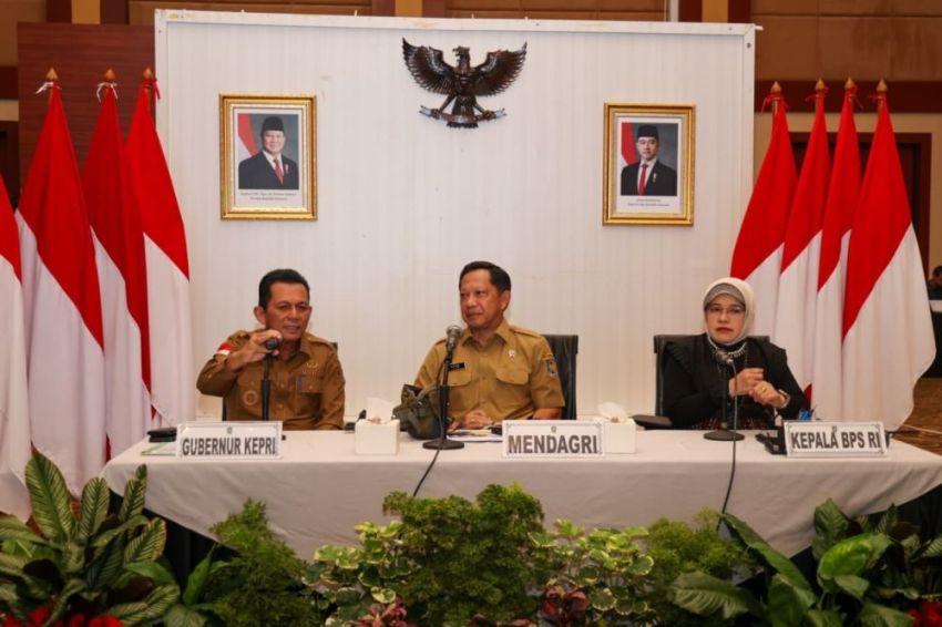 Mendagri Larang Kepala Daerah ke Luar Negeri Saat Libur Idulfitri