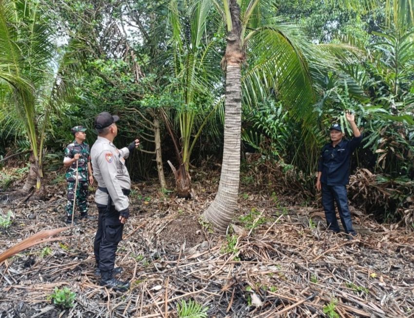 Babinsa Koramil 02/Tebing Tinggi Patroli Karlahut di Desa Tanjung, Situasi Aman Terkendali