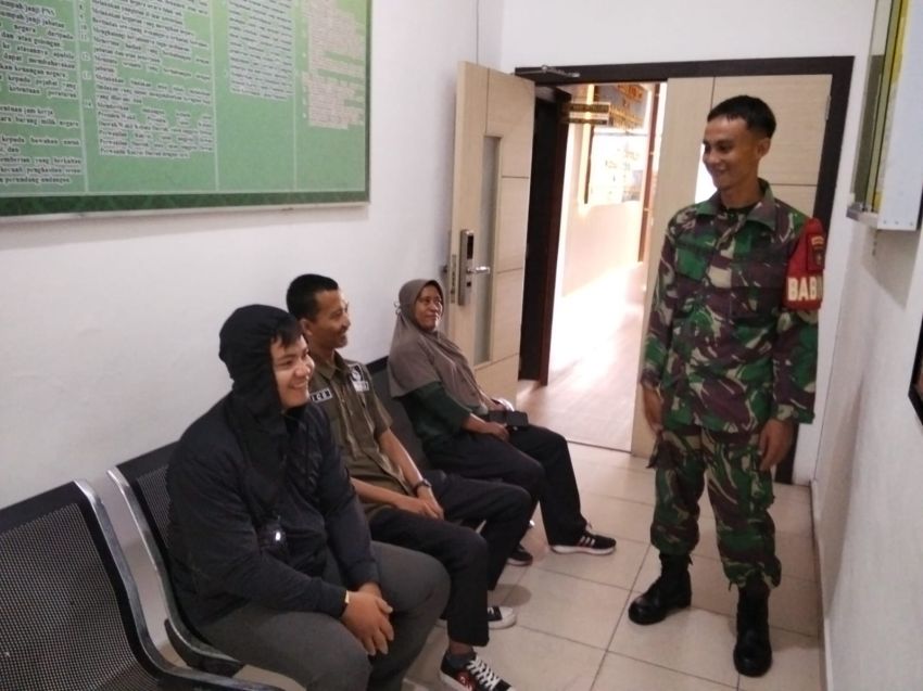 Lewat Komsos, Kopda Sukarman Ajak Warga Selatpanjang Jaga Kamtibmas