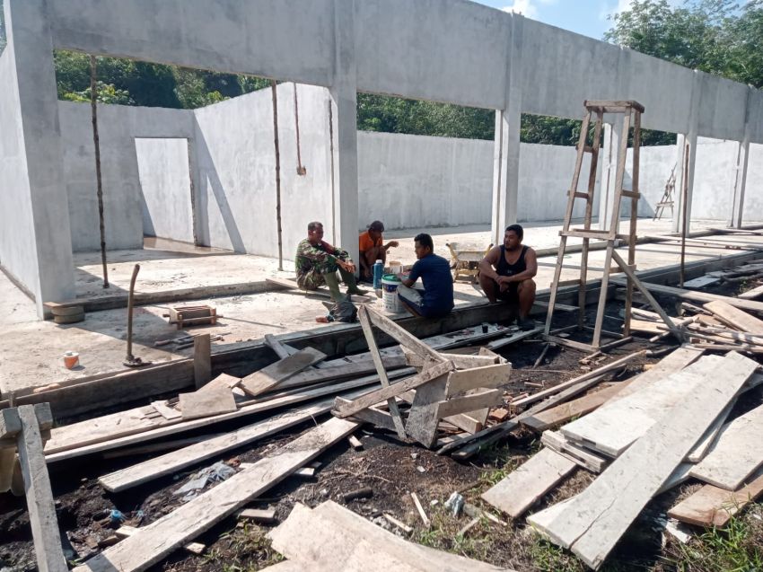 Lewat Komsos, Babinsa Dorong Warga Insit Peduli Kebersihan Lingkungan