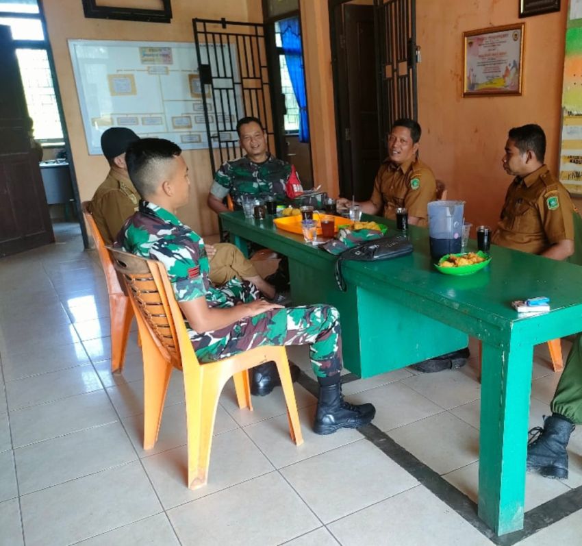 Babinsa Koramil 02/Tebing Tinggi Perkuat Sinergi Warga Lewat Komsos Rutin