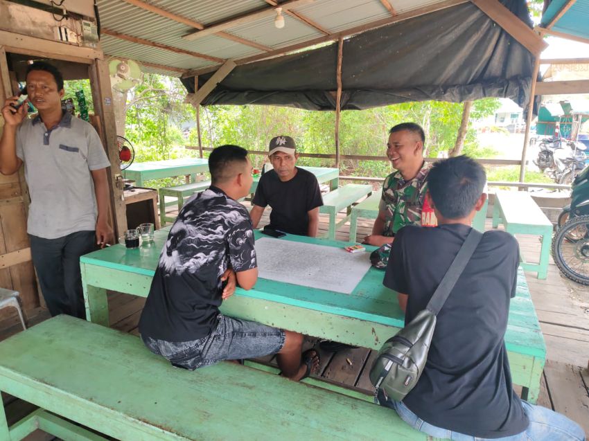 Babinsa Selatpanjang Perkuat Sinergi dengan Warga Lewat Komunikasi Sosial