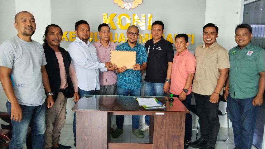 Didukung 19 Cabor, Hidayat Abdurrahman Kembalikan Berkas di Hari Terakhir Pencalonan Ketua KONI Meranti