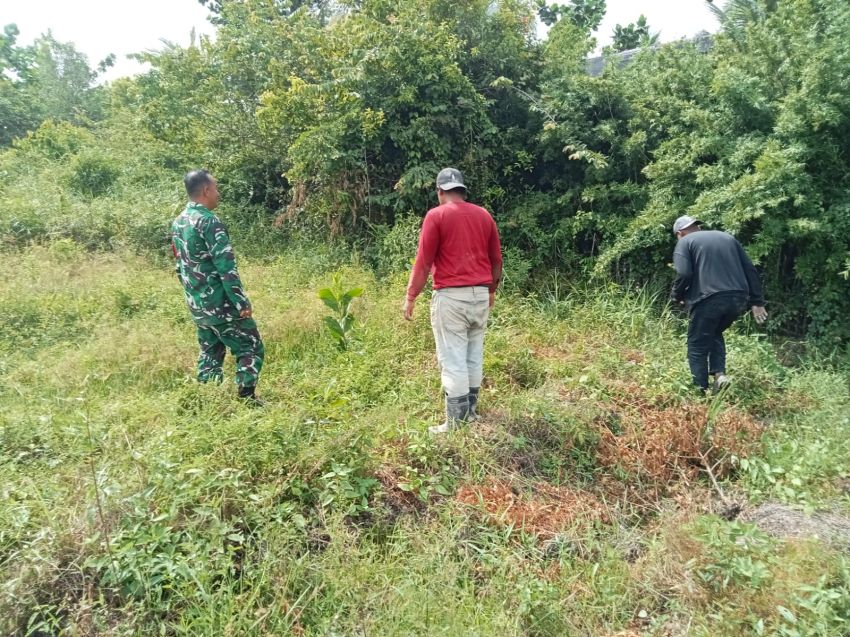 Babinsa Posramil Tebing Tinggi Barat Patroli Karhutla, Warga Diimbau Tidak Bakar Lahan