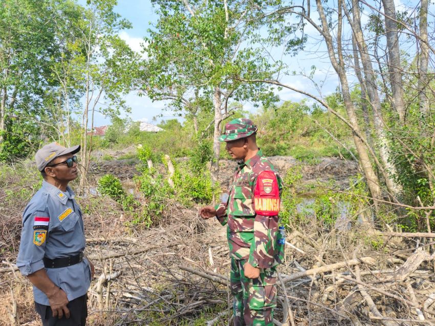 Babinsa Tebing Tinggi Patroli Karhutla di Selatpanjang, Tak Temukan Titik Api
