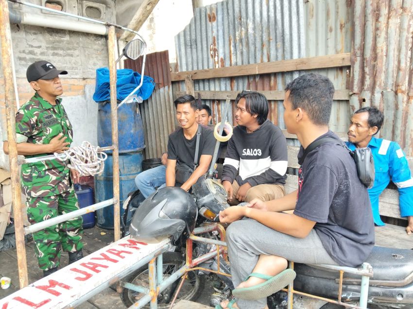 Komsos Babinsa, Perkuat Kesadaran Warga Jaga Lingkungan