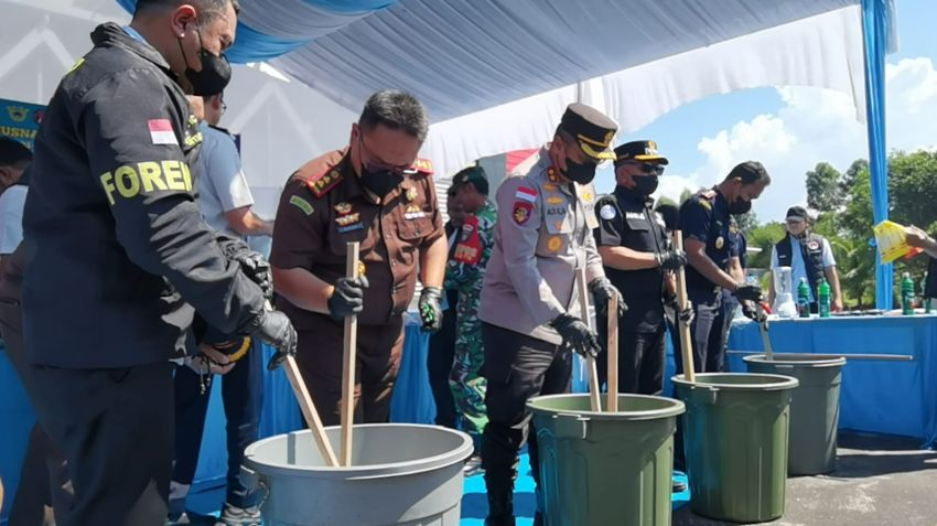 Sabu 27 Kg Dimusnahkan, Kapolres Meranti Ajak Masyarakat Perangi Narkoba