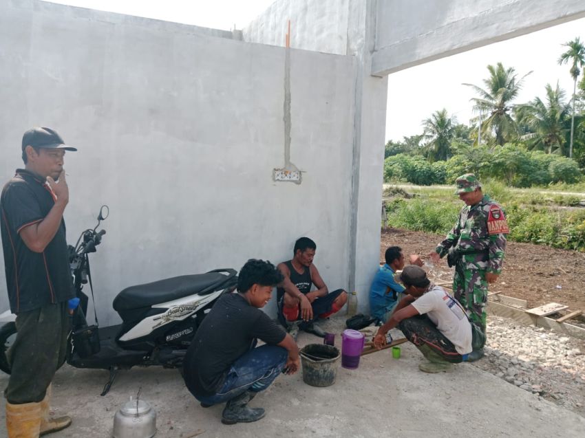 Babinsa Desa Bantar Serap Aspirasi Warga, Bahas Keamanan hingga Pencegahan Karhutla