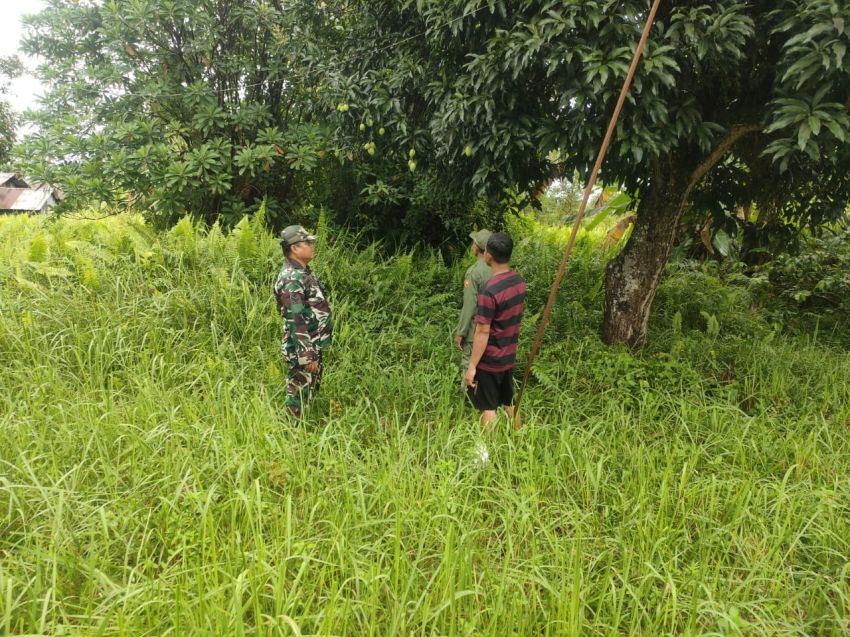 Babinsa dan Warga Patroli Karhutla di Banglas
